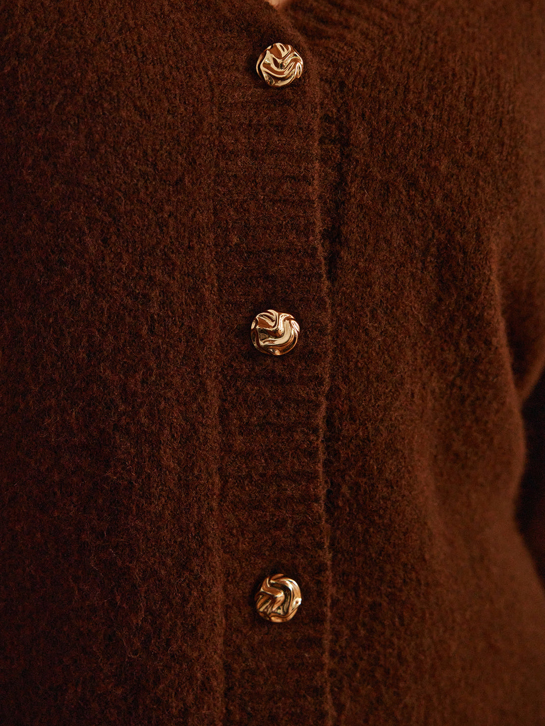 Cardigan ceinturé en laine mélangée à boutons métalliques