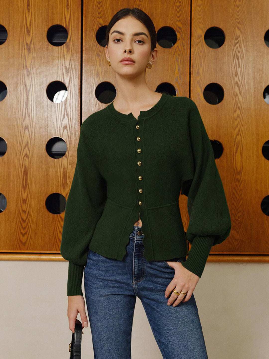 Haut en tricot avec manches pagode et finitions ondulées