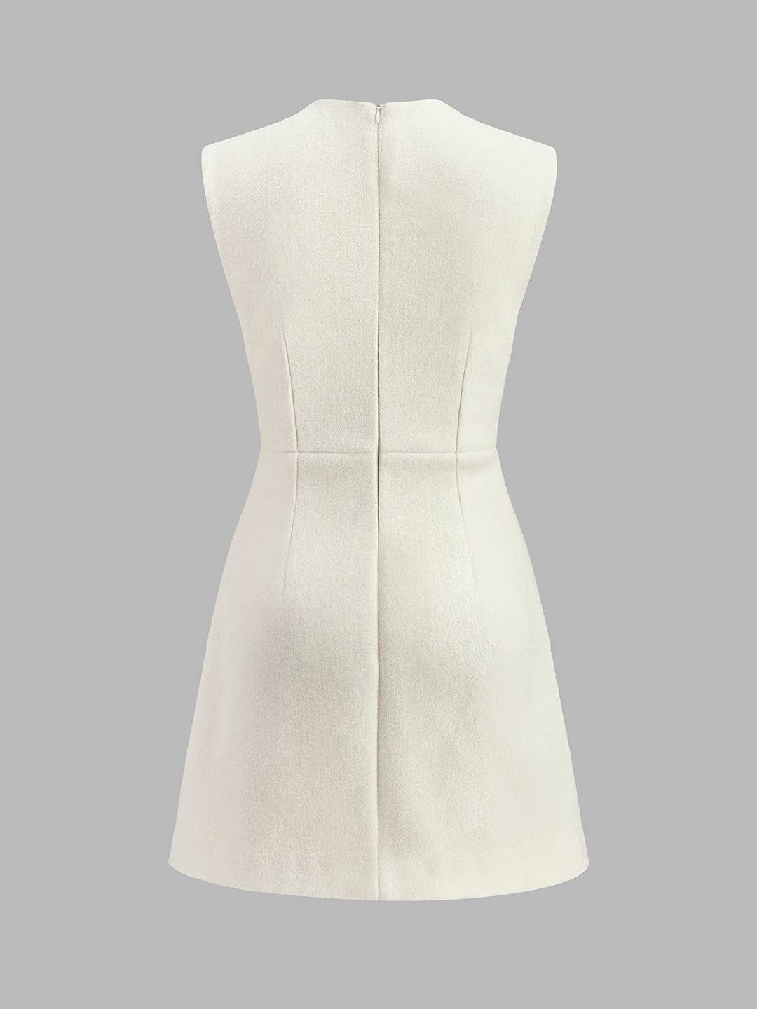 Robe sans manches à détails de broches et à la mode