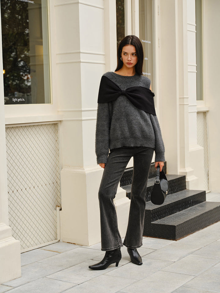 Pull à col rond avec découpe et nœud