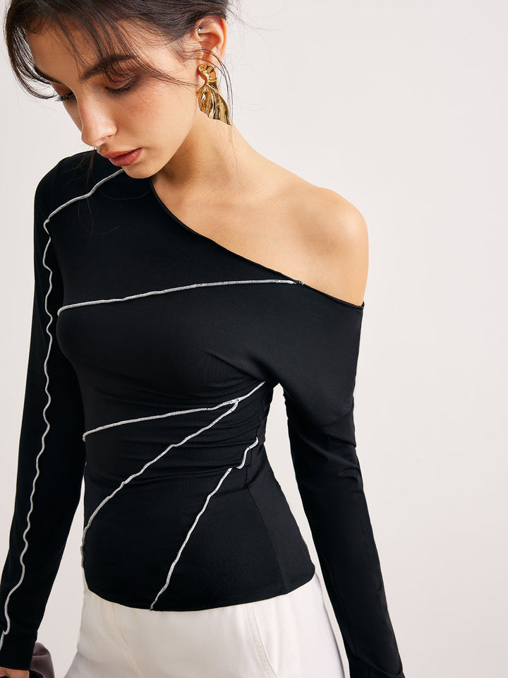 T-shirt skinny à épaule dénudée et passepoil contrastant
