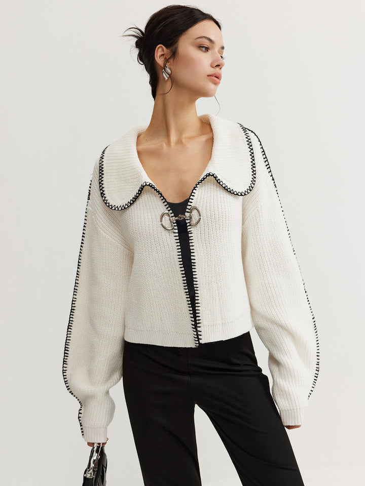 Haut en tricot à fermeture magnétique avec bordure contrastée