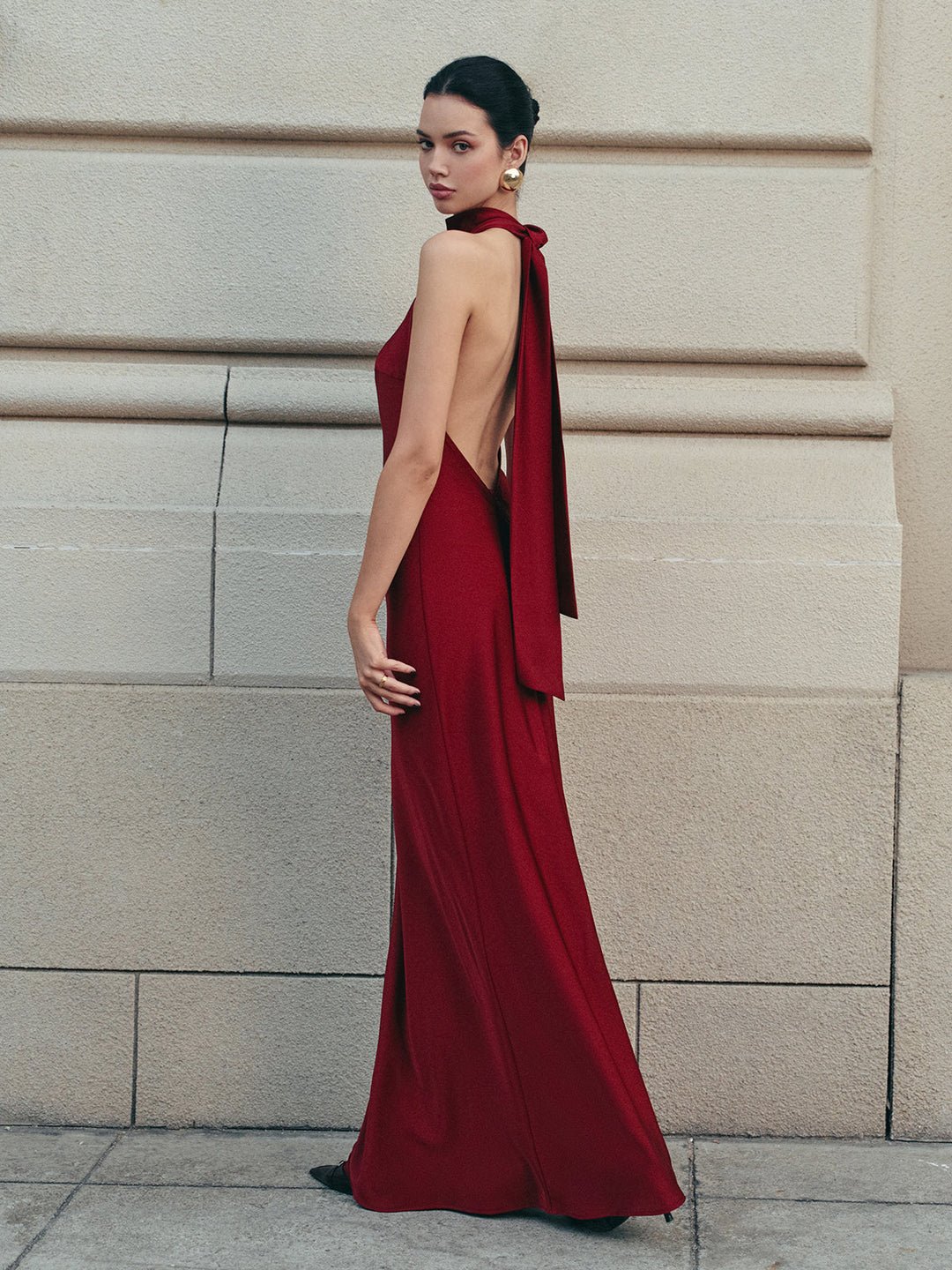 Robe Longue Satin à Dos Nu et à Nouettes