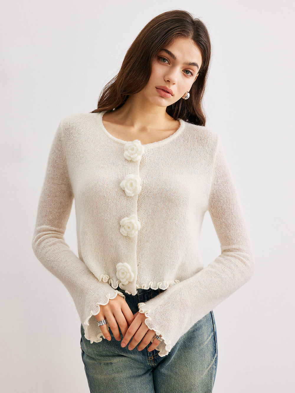 Cardigan à Bordure Festonnée en Laine Mélangée avec Fleur 3D