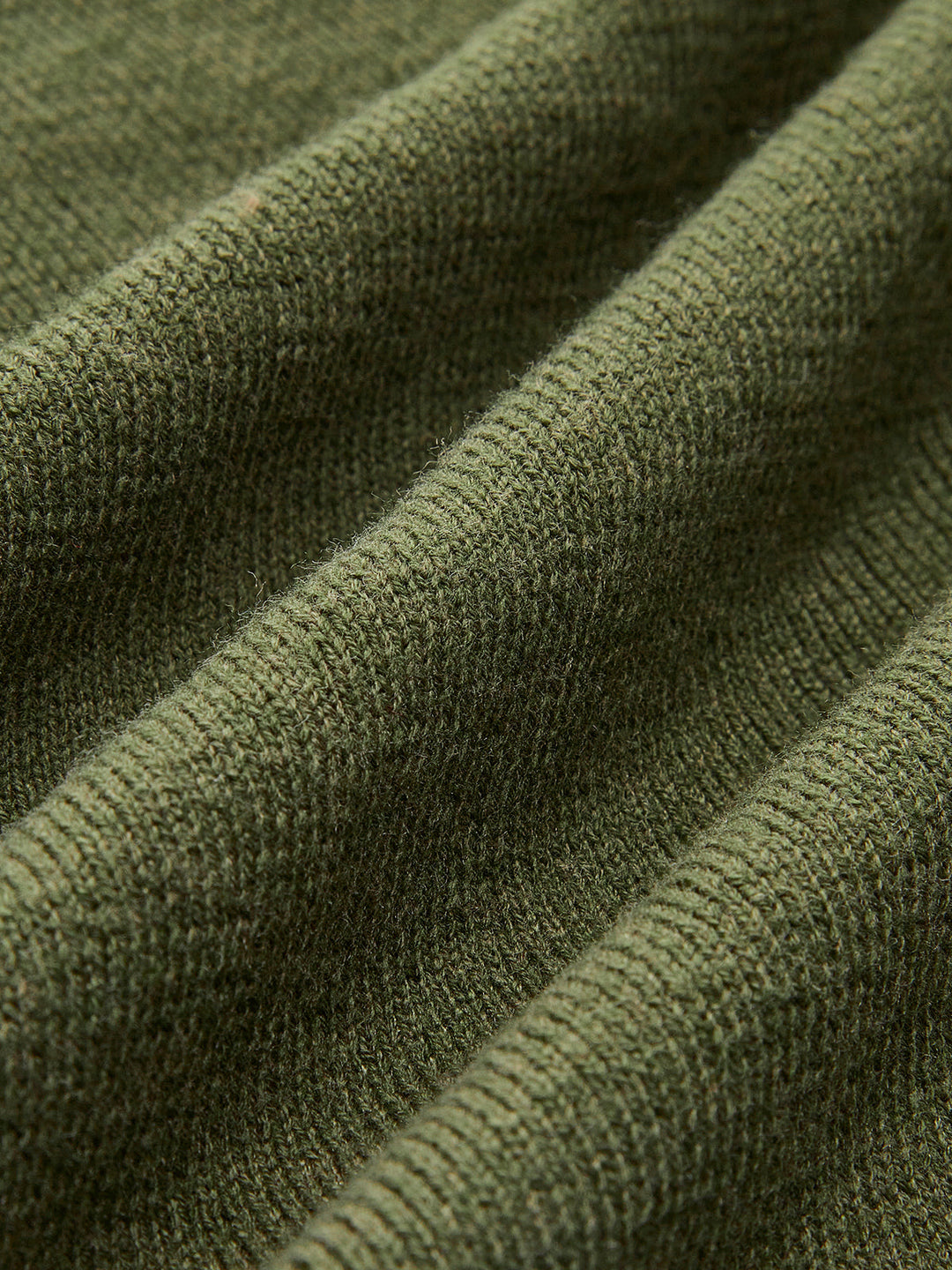 Haut en maille asymétrique en mélange de laine