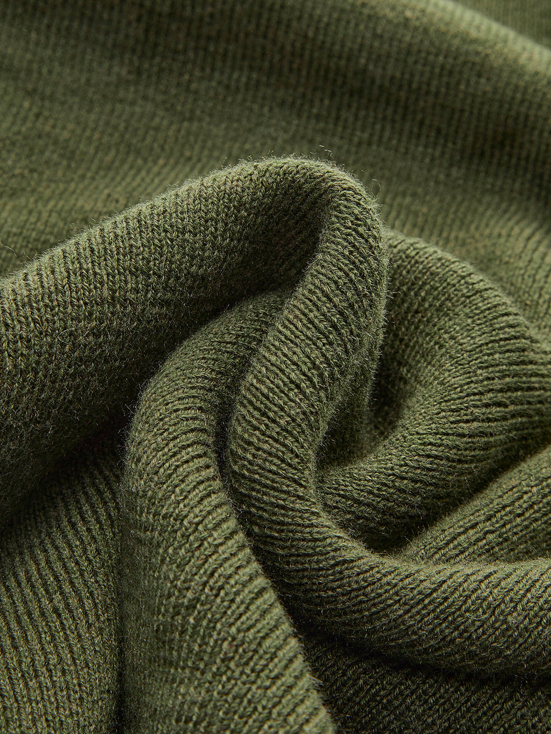 Haut en maille asymétrique en mélange de laine