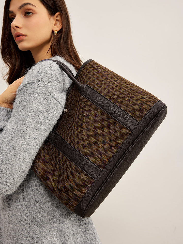 Sac fourre-tout à fermoir à boucle Chevron