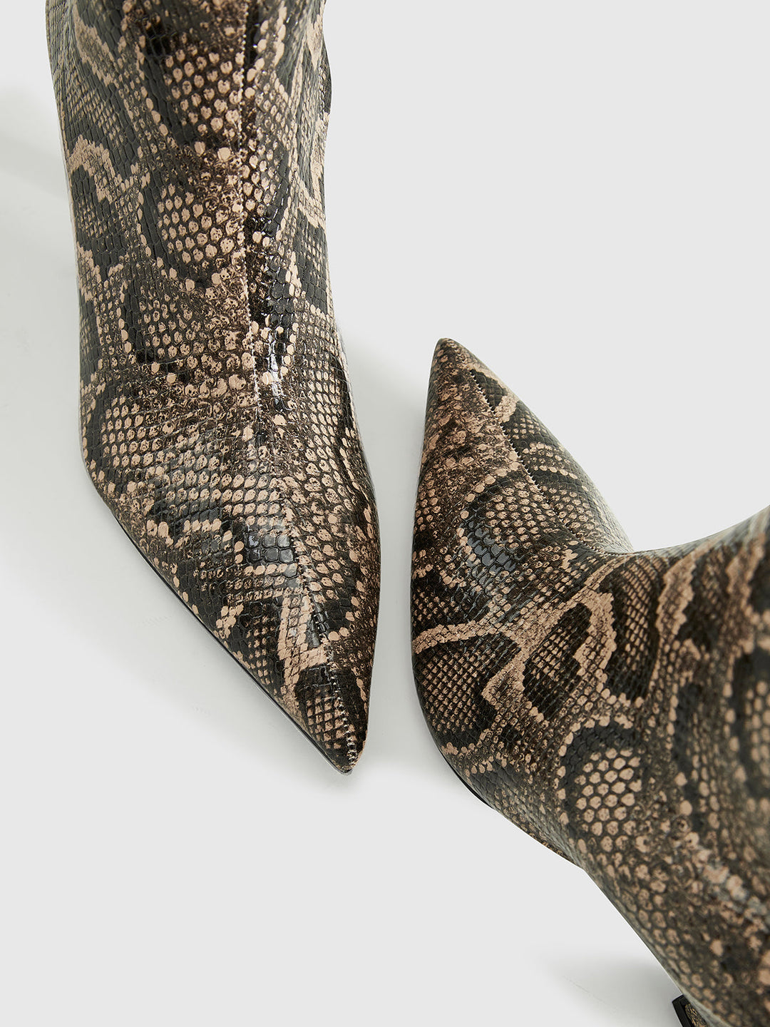 Bottes hautes jusqu'au genou à imprimé serpent