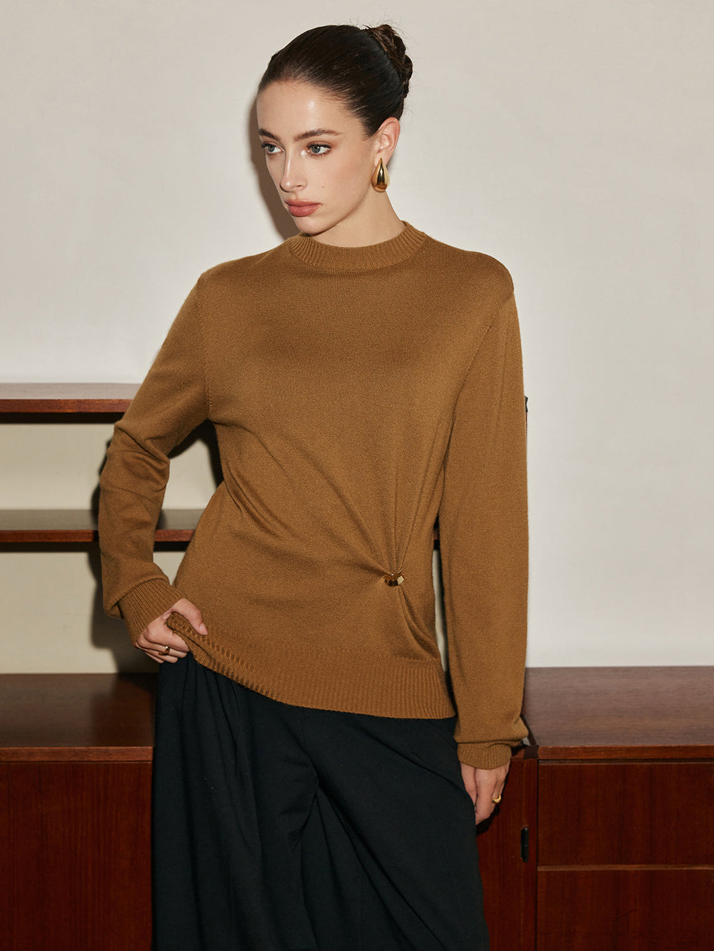 Pull en laine mélangée nouée en métal
