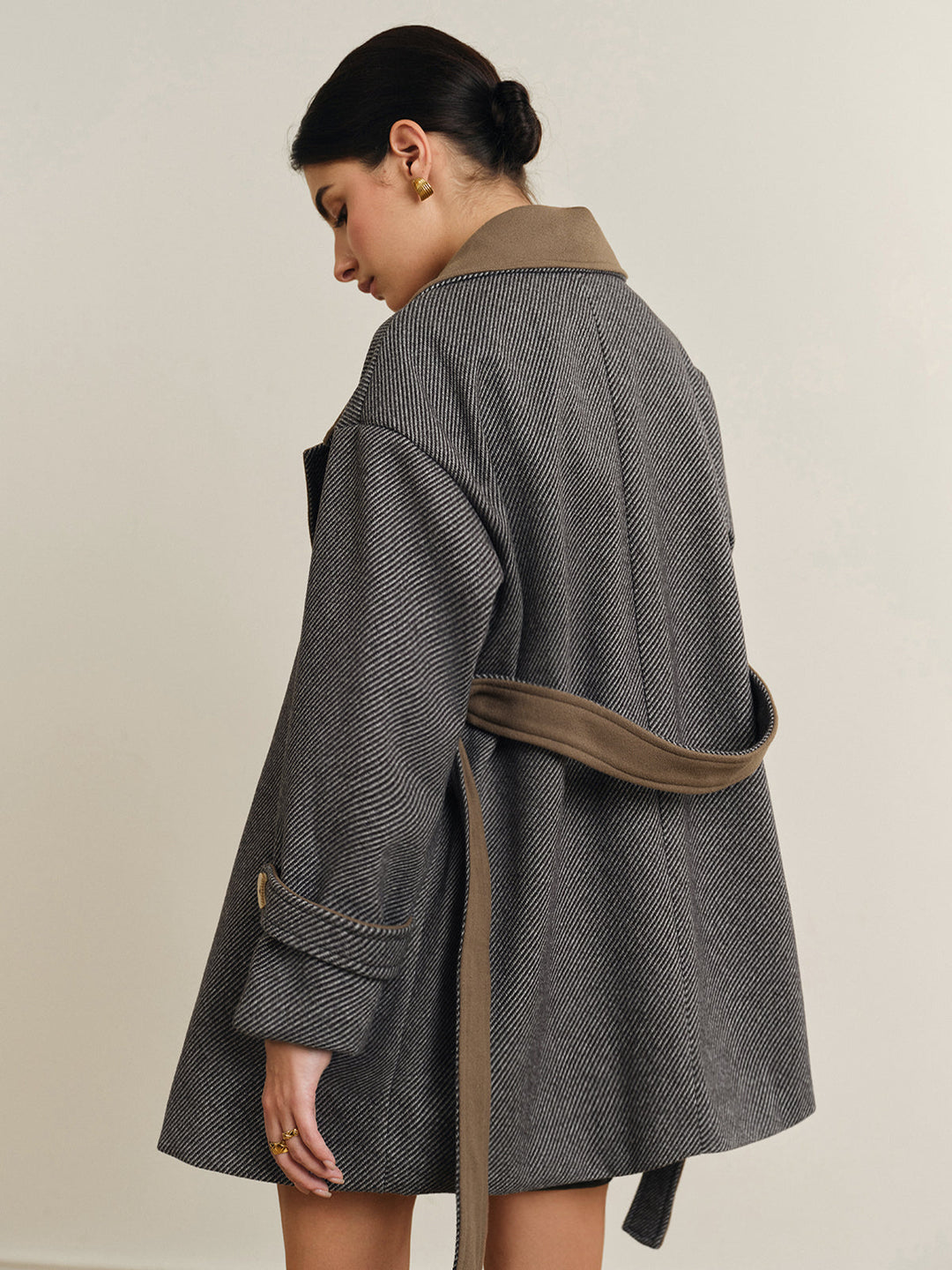 Manteau Long Oversize en Laine à Col Contrastant et Ceinture