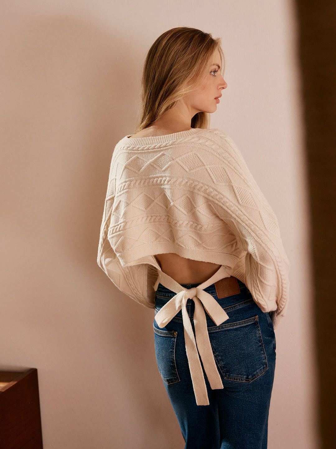 Haut en tricot avec liens dans le dos