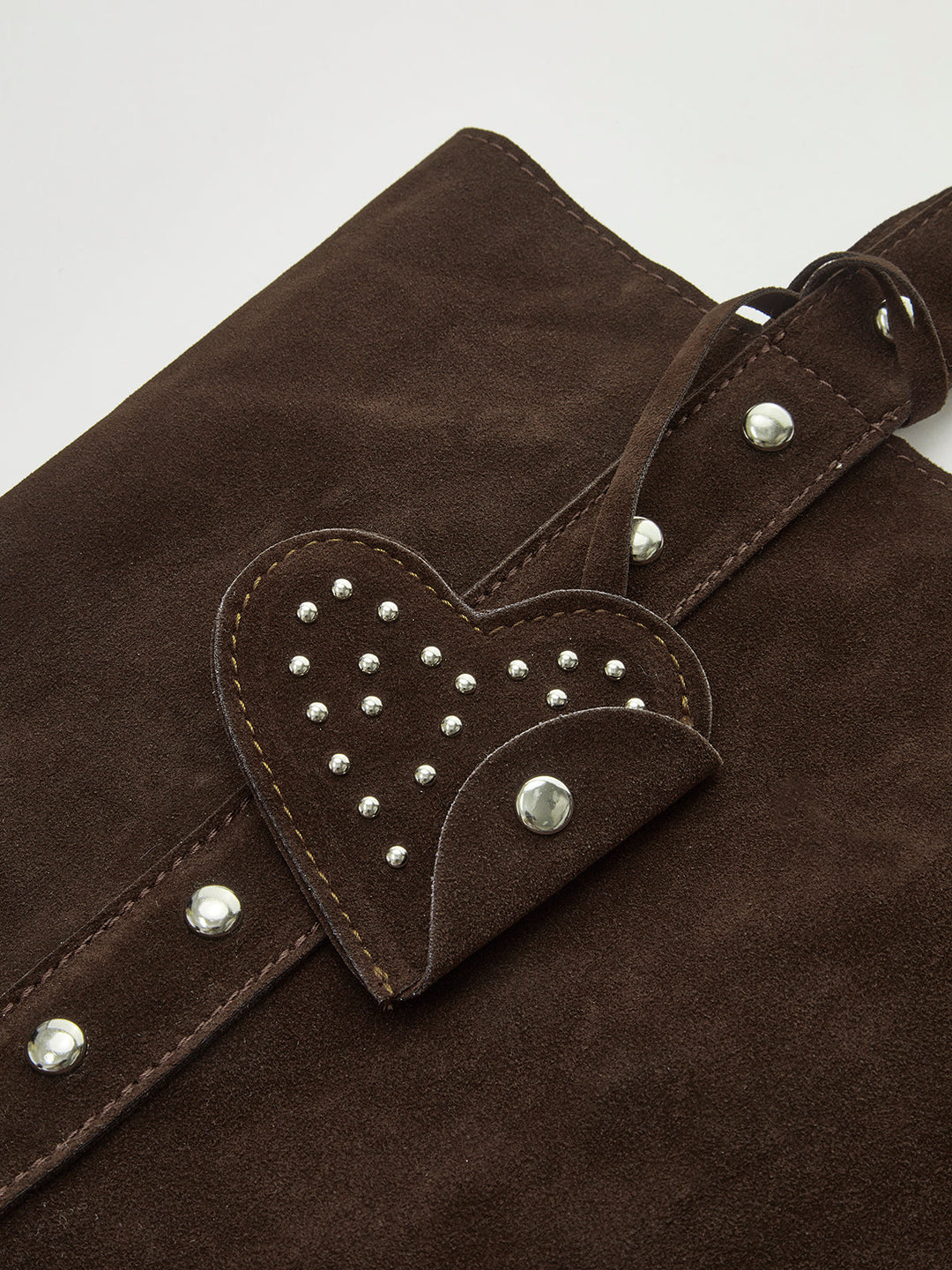 Sac dépaule à fermoir clouté