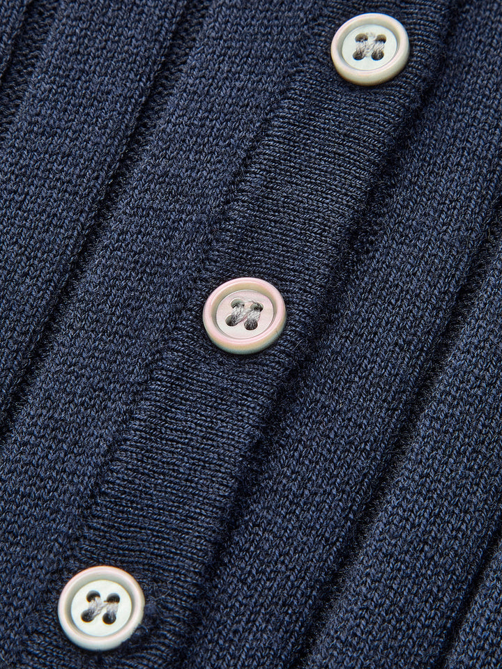 Haut en tricot skinny à col rond et boutons