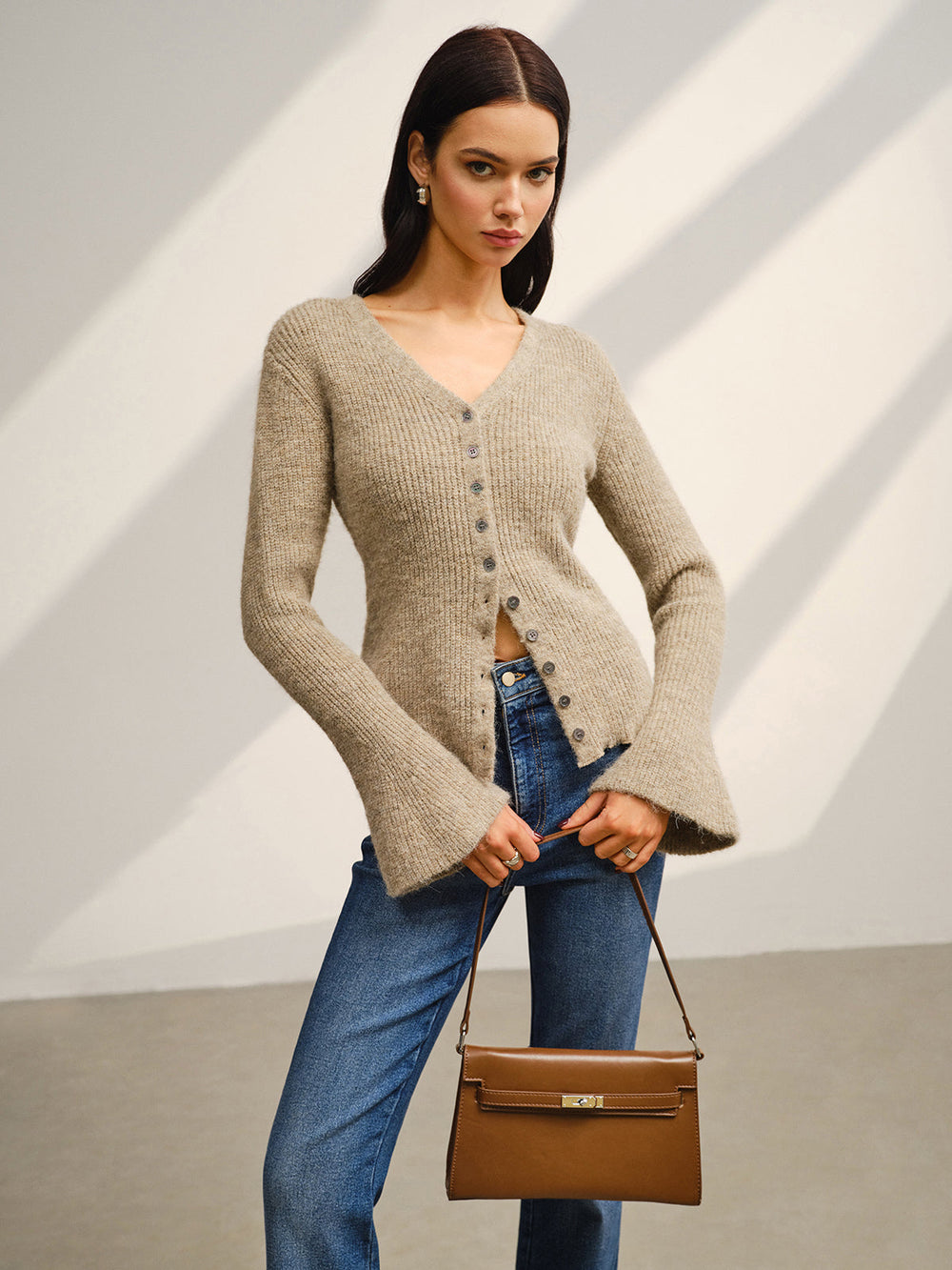 Cardigan Bouton Manches Évasées Col en V