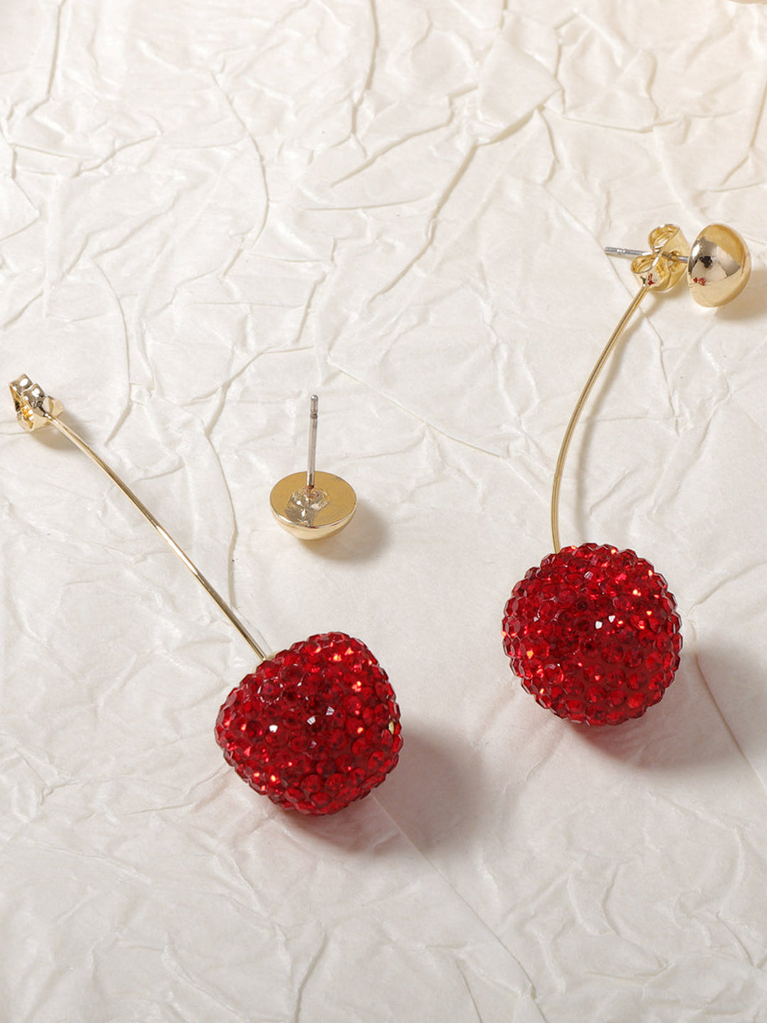 Boucles d'oreilles à clip avec cerises en strass