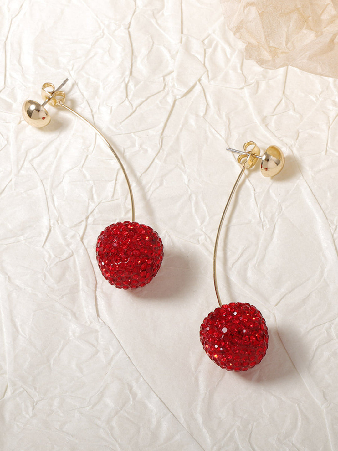Boucles d'oreilles à clip avec cerises en strass