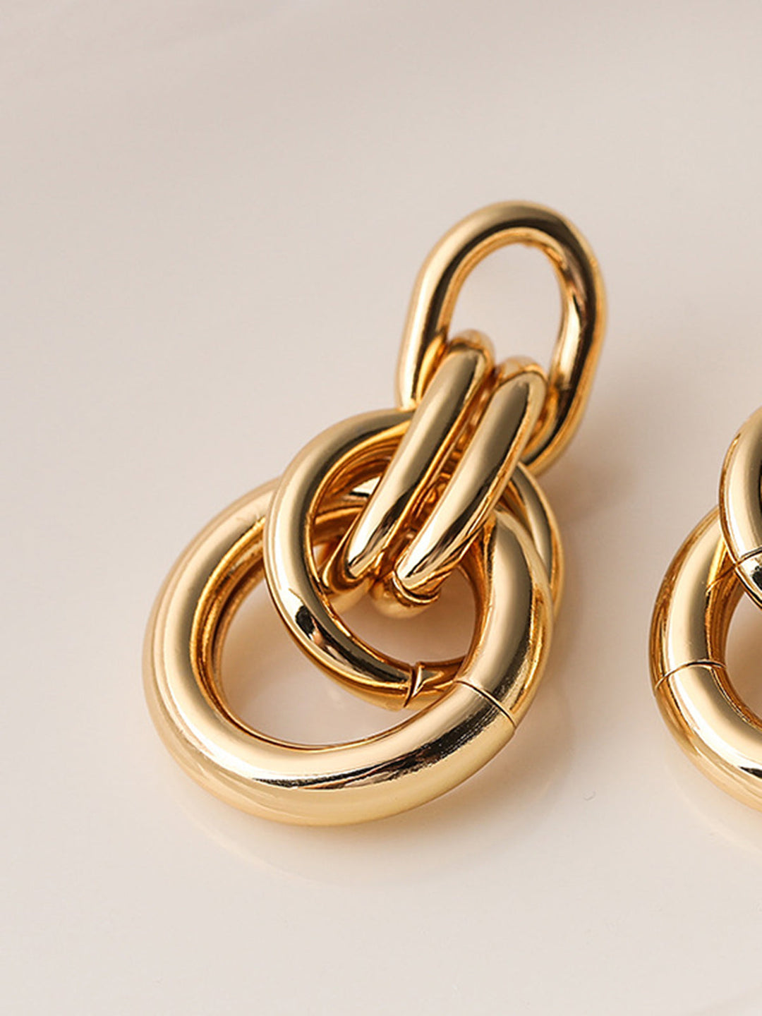 Boucles d'oreilles créoles torsadées