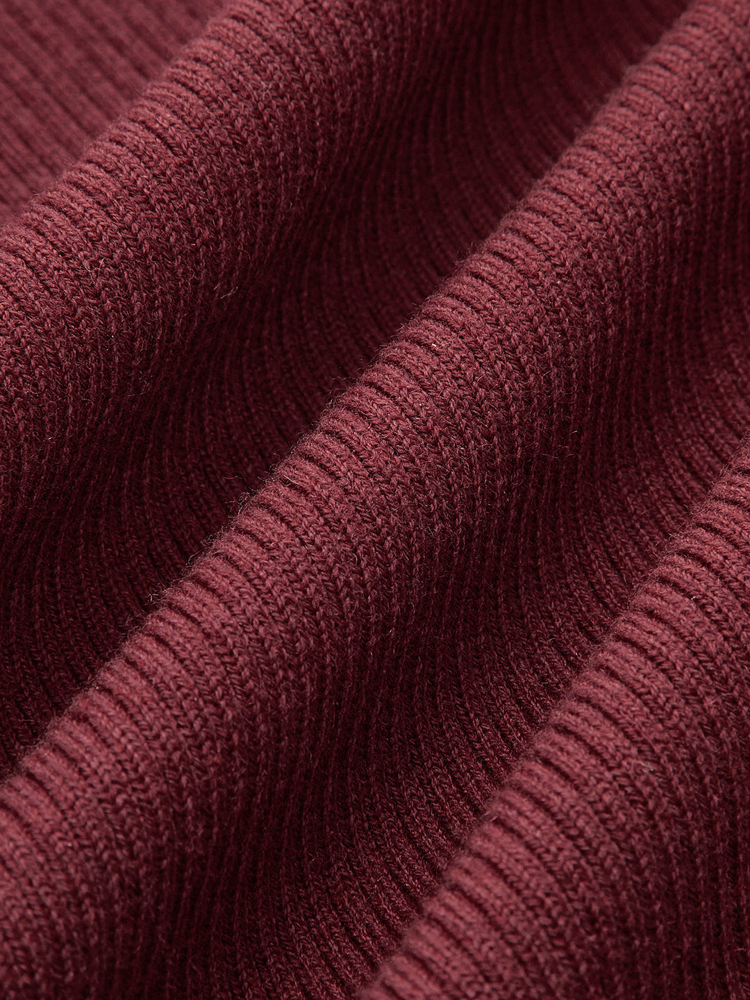 Pull ajusté en laine mélangée avec garniture en plumes