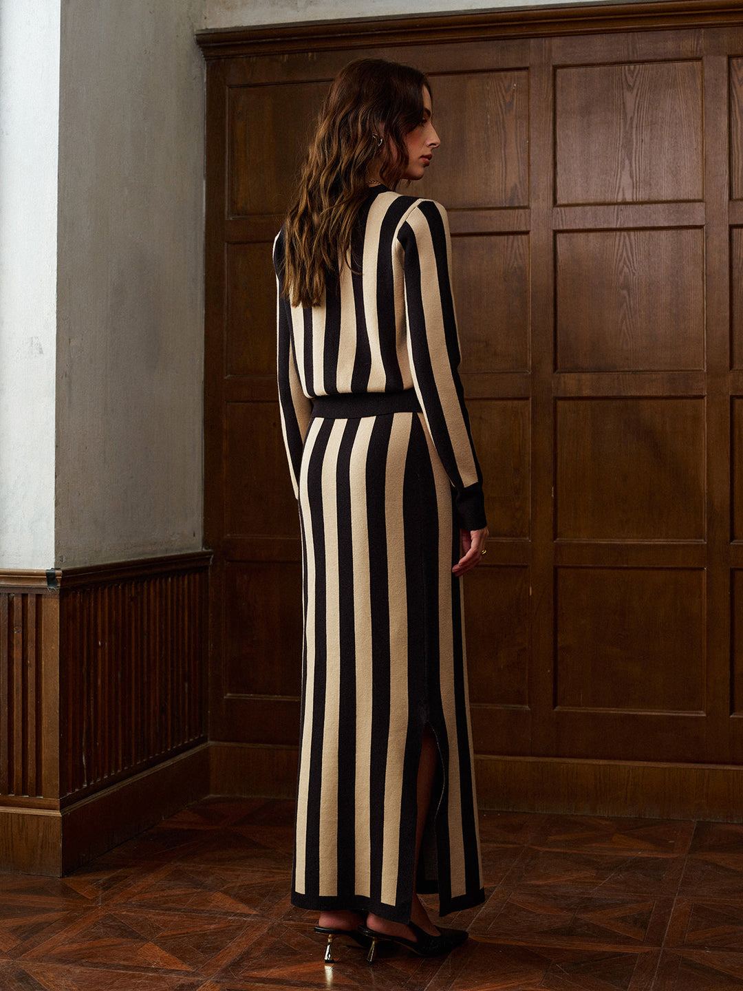 Ensemble Jupe-Jupe Pull à Col en V Rayé Bicolore