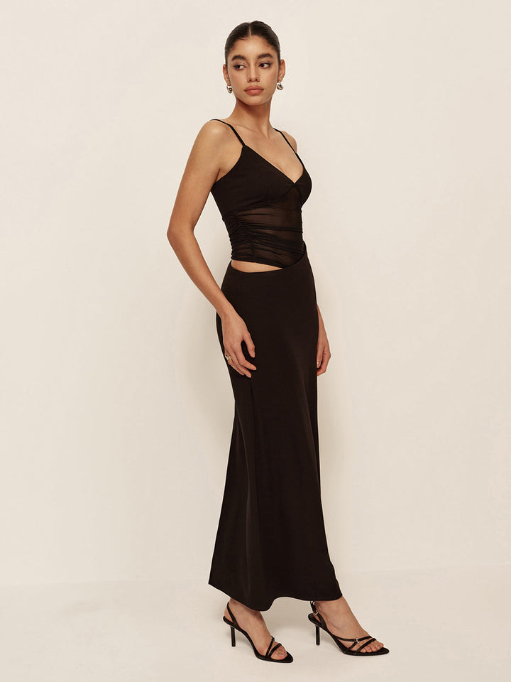 Robe asymétrique froncée à col en V semi-transparente