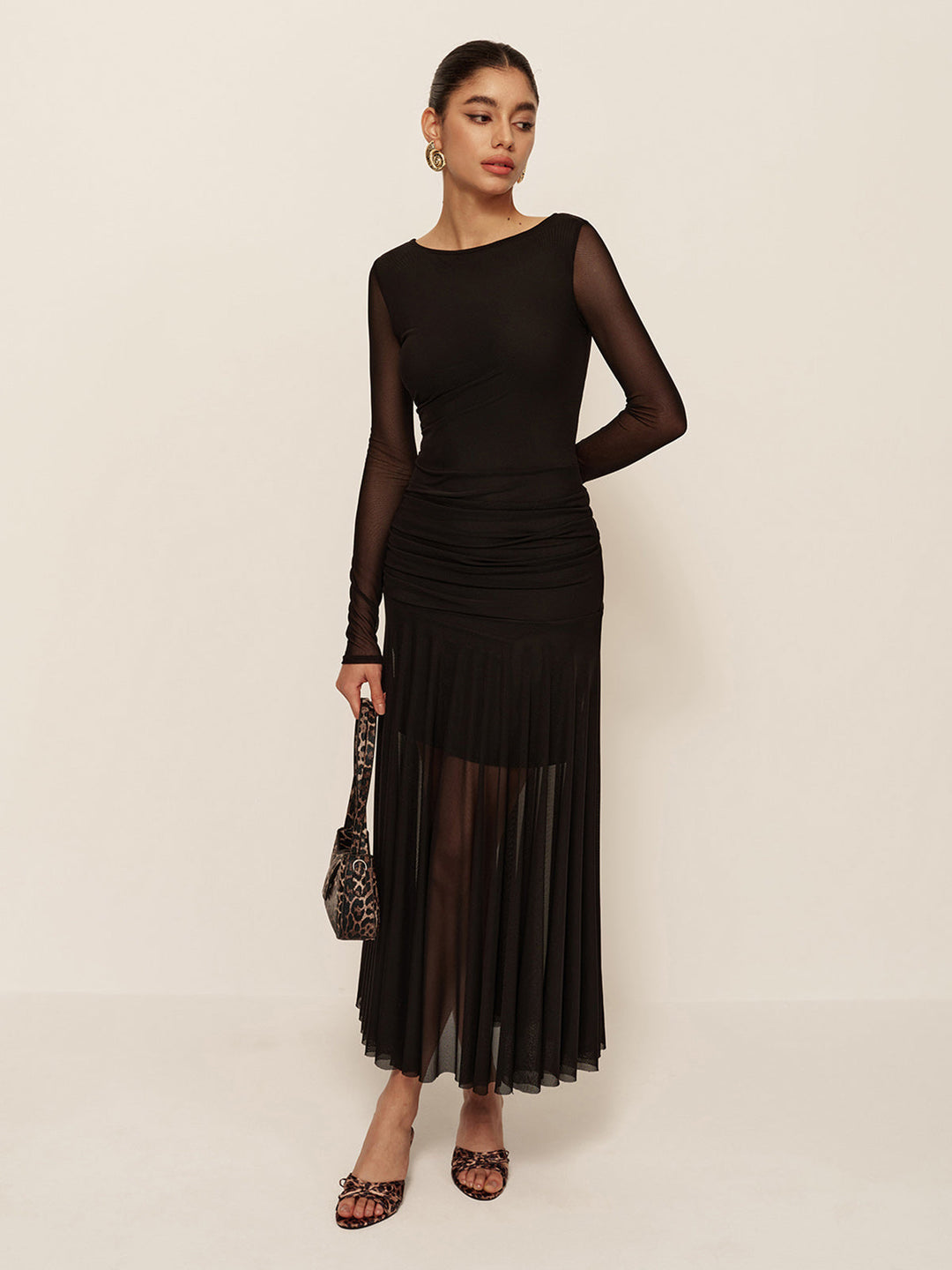 Robe Longue à Manches Longues et Fronces avec Ourlet Plissé