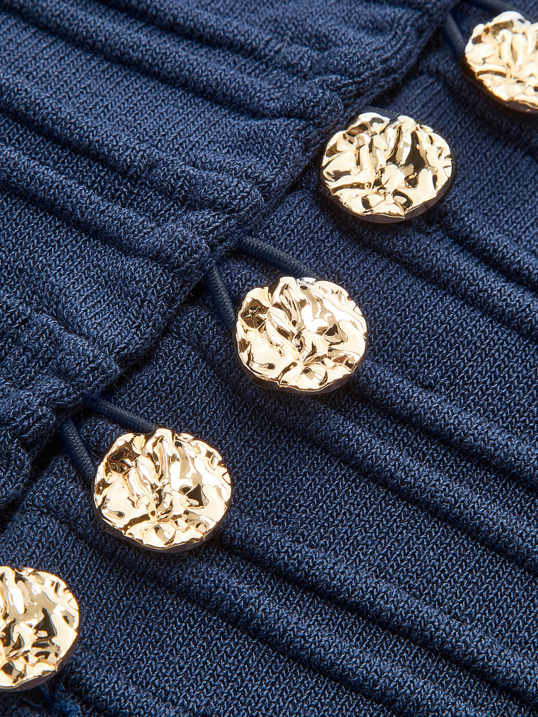 Haut en tricot boutonné plissé