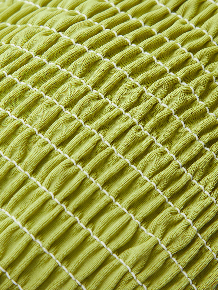 Bikini à smocks triangulaire avec bretelles à nouer