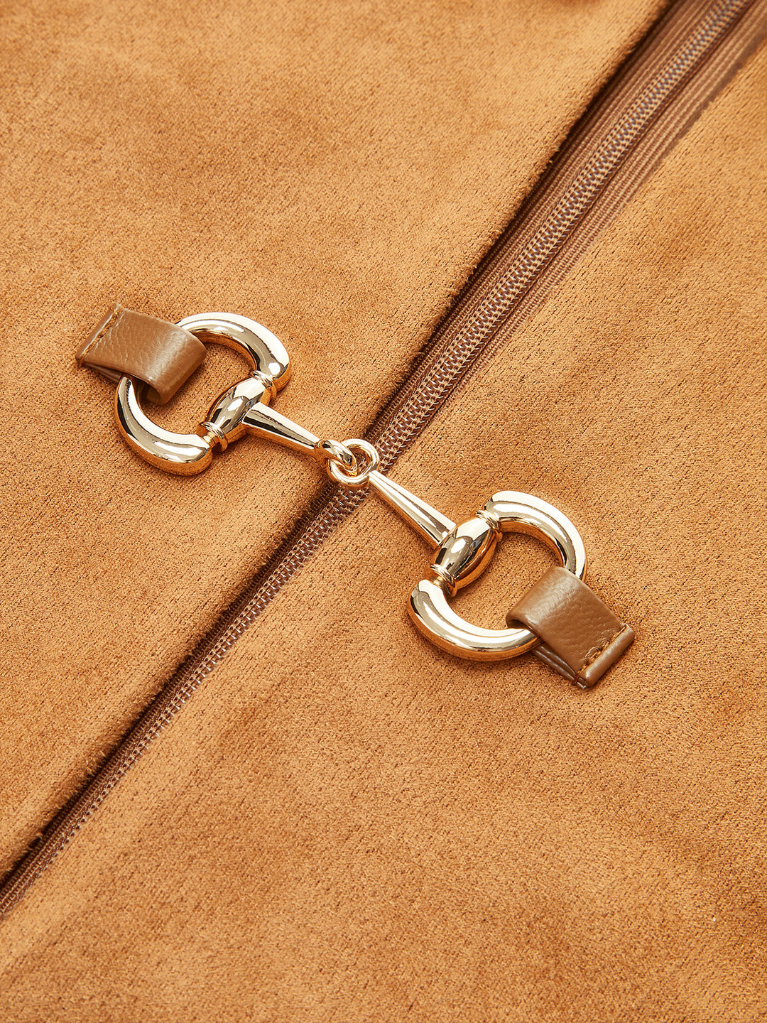 Robe Courte en Daim avec Détails Métalliques