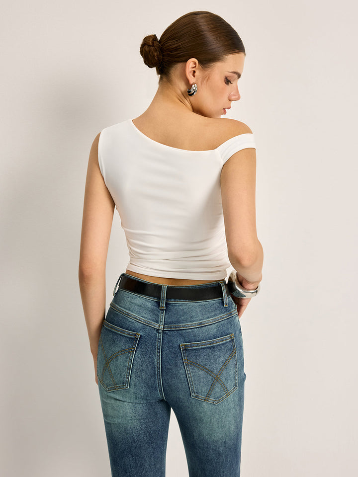 Haut côtelé à découpe asymétrique