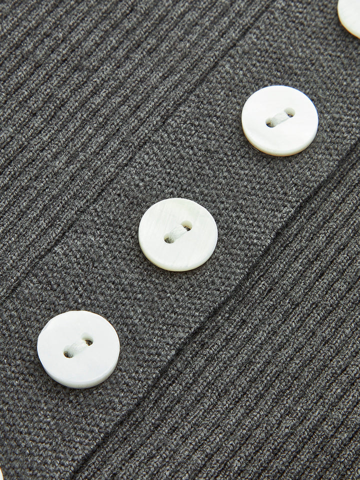 Cardigan en maille à boutons unis
