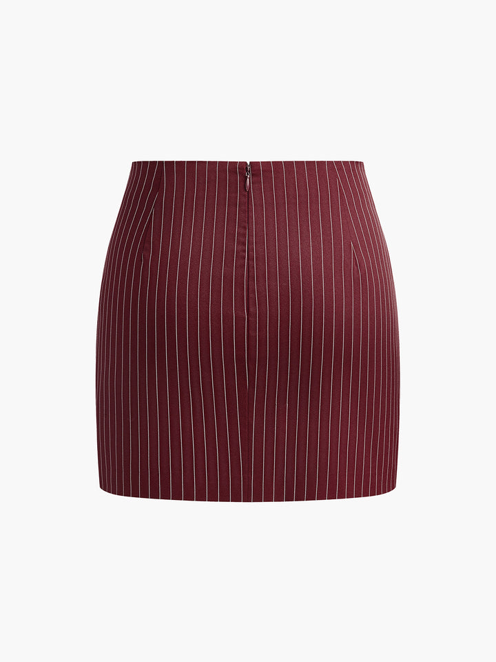 Jupe à fines rayures avec ceinture
