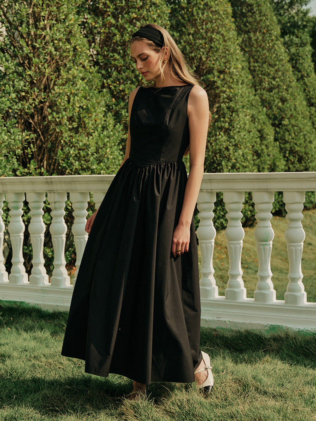 Robe Longue Sans Dos Plissée Sans Manches