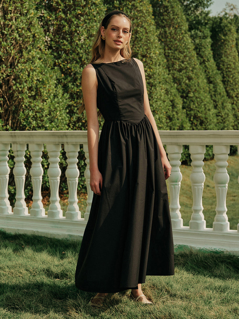 Robe Longue Sans Dos Plissée Sans Manches