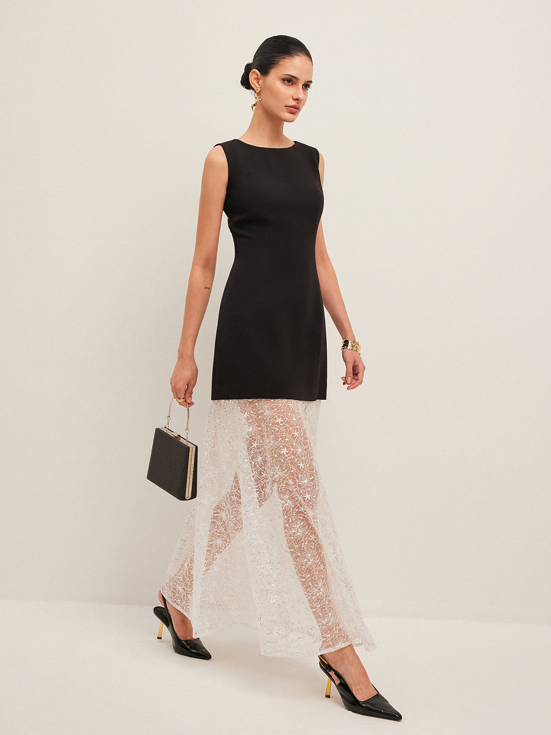 Robe sans manches en dentelle transparente