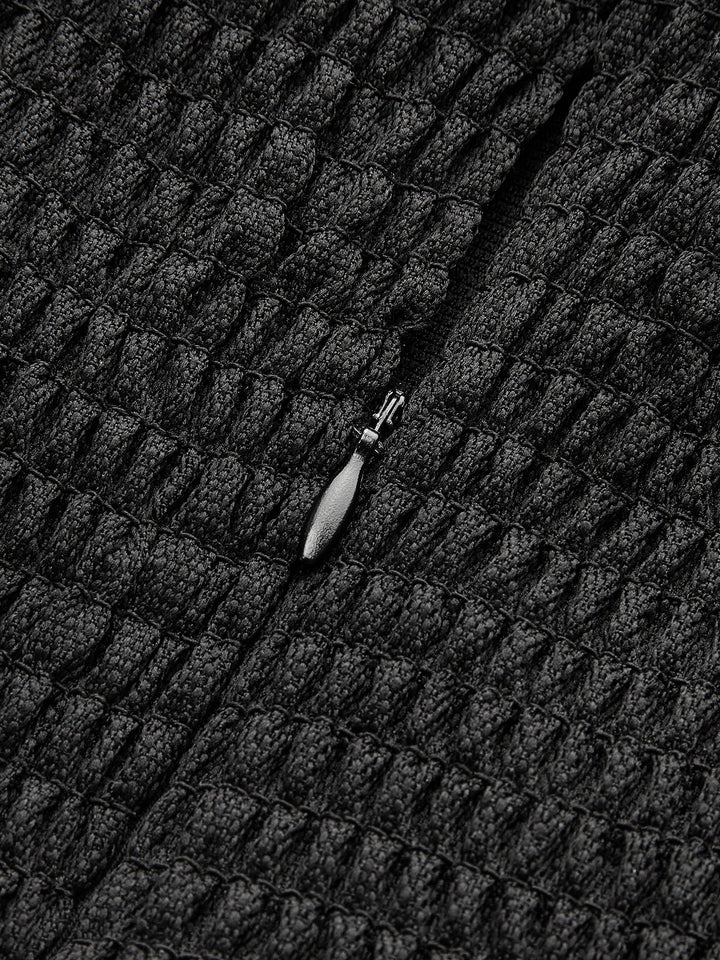 Combinaison à col bénitier et fermeture boutonnée