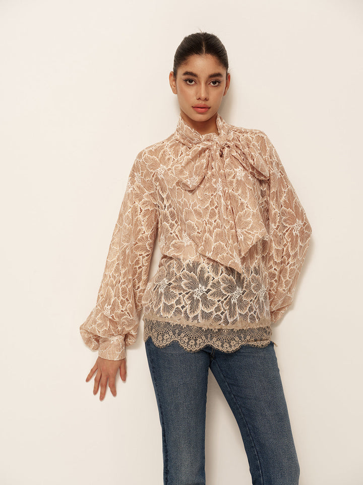 Blouse en Dentelle Semi-Transparente à Volants