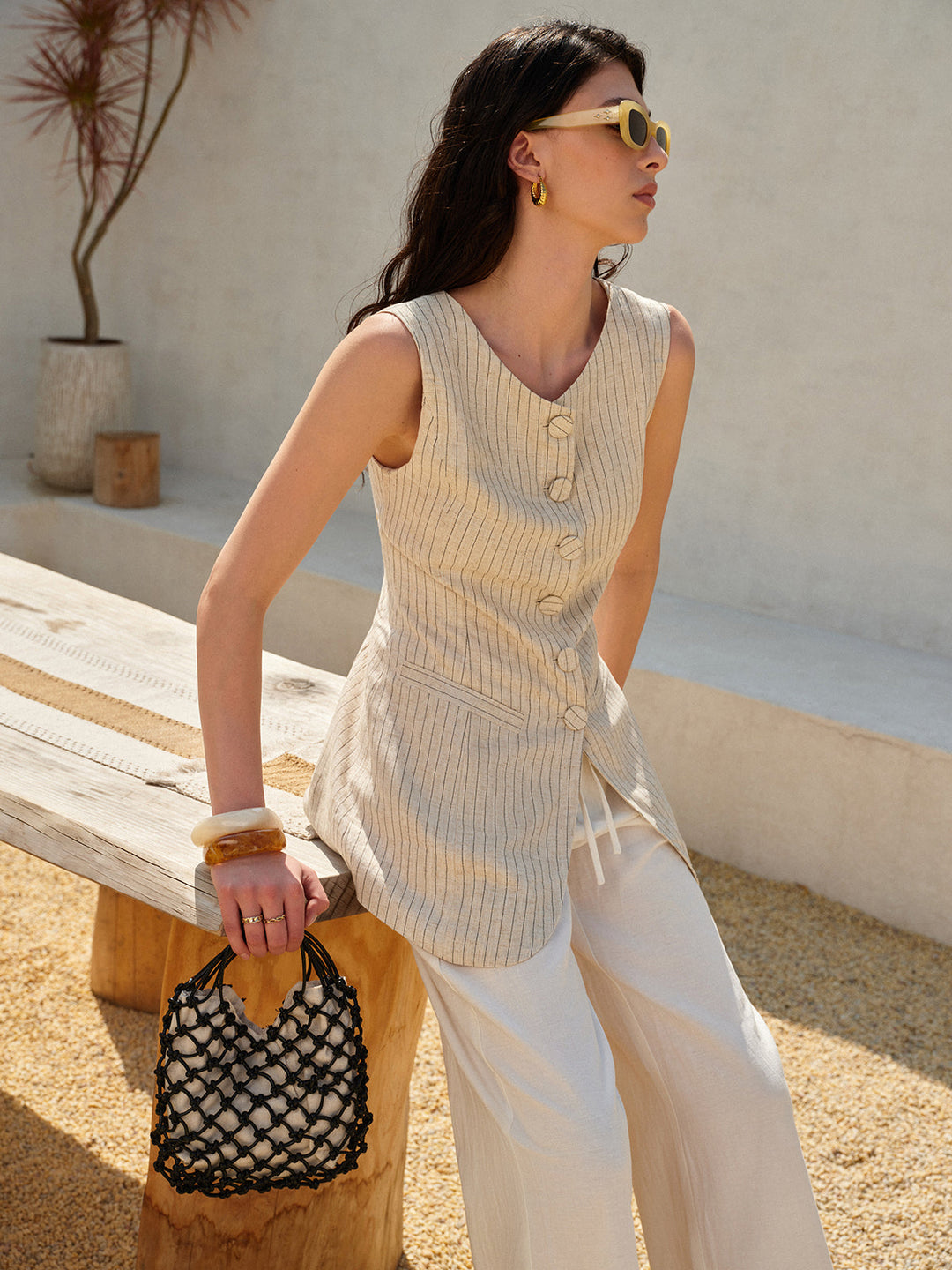 Gilet sans manches en coton et lin à boutons