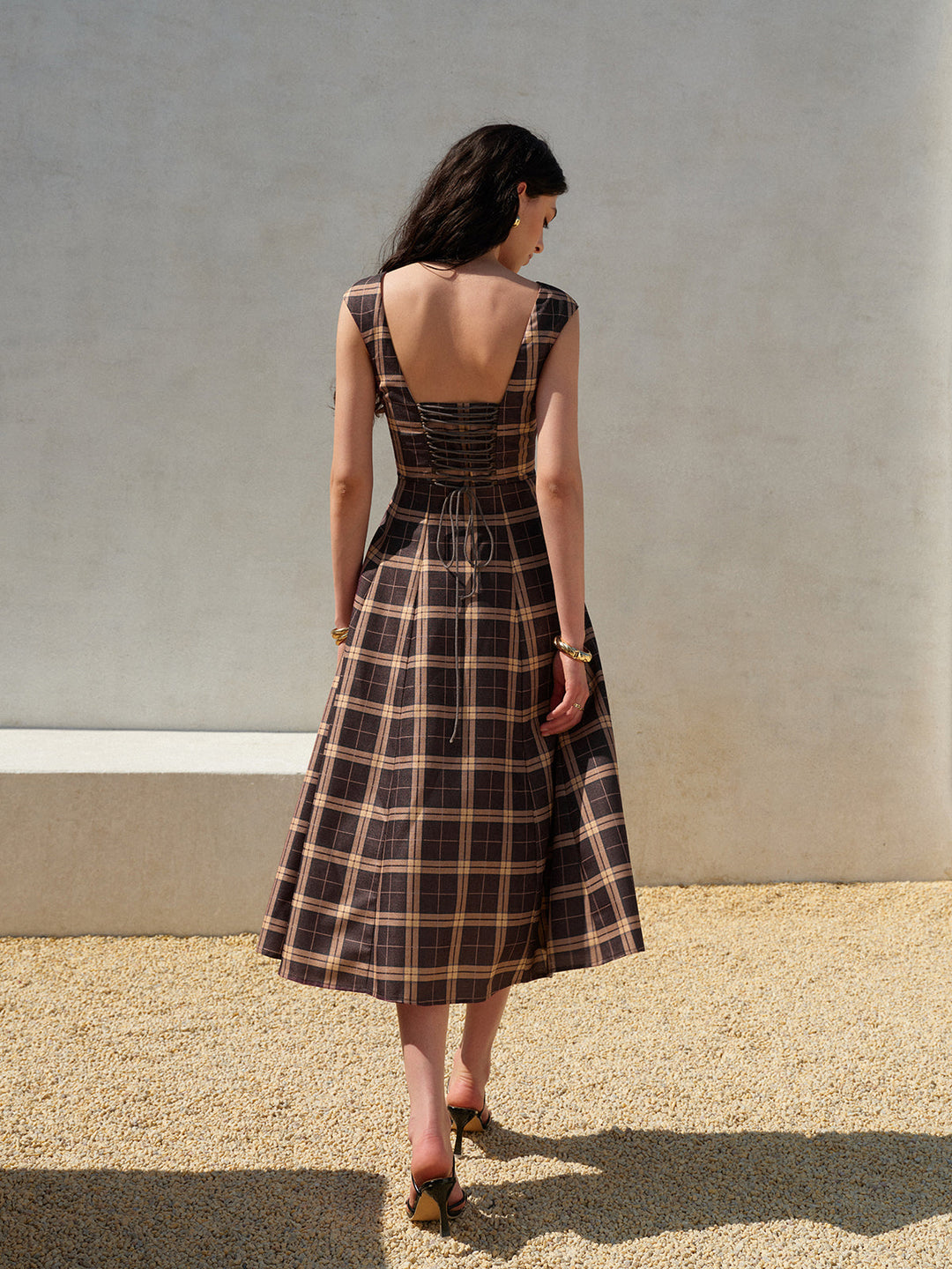 Robe Plissée Sans Manches à Col Carré à Carreaux