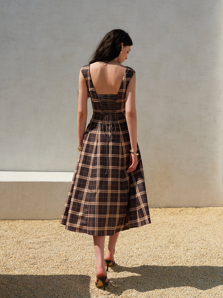 Robe Plissée Sans Manches à Col Carré à Carreaux