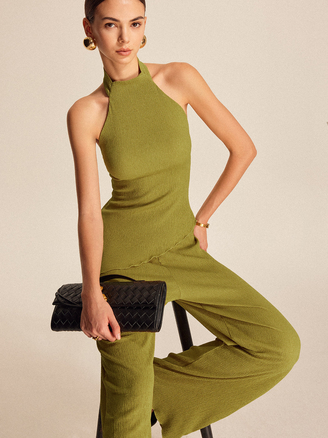 Ensemble Pantalon à Col Dos-Nu