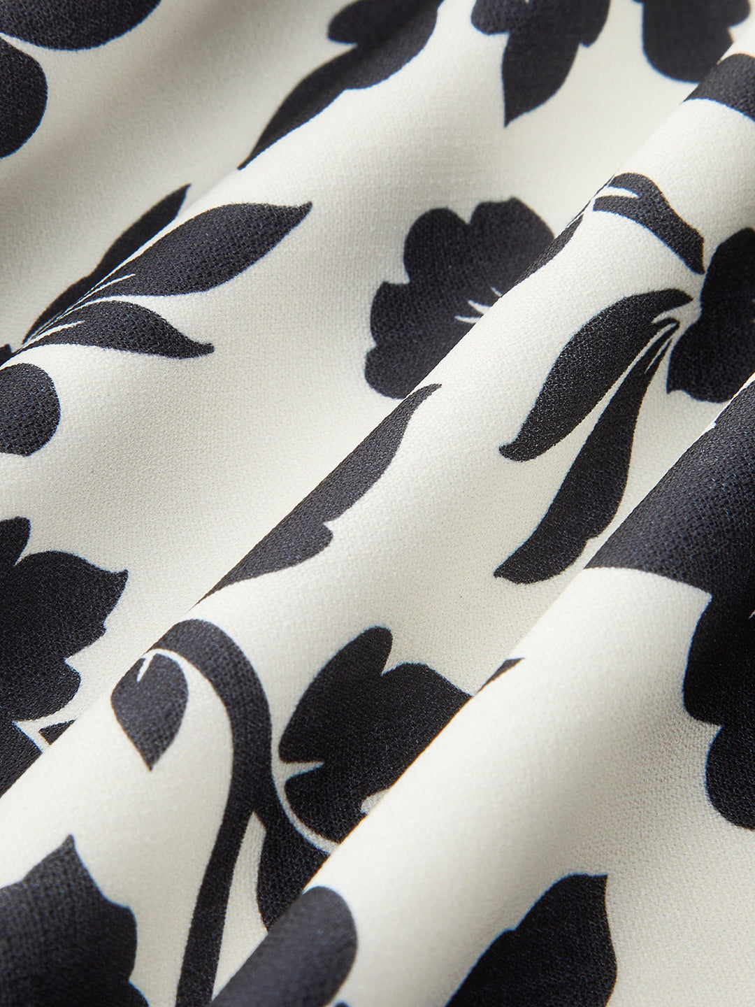 Robe à fines bretelles à col carré à fleurs