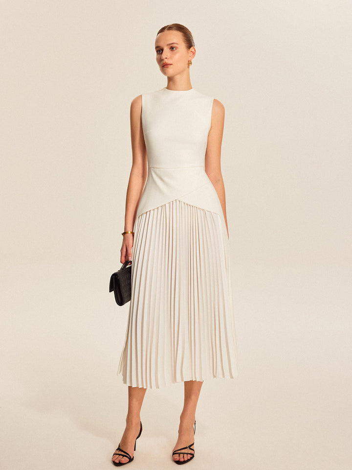 Robe Sans Manches Plissée