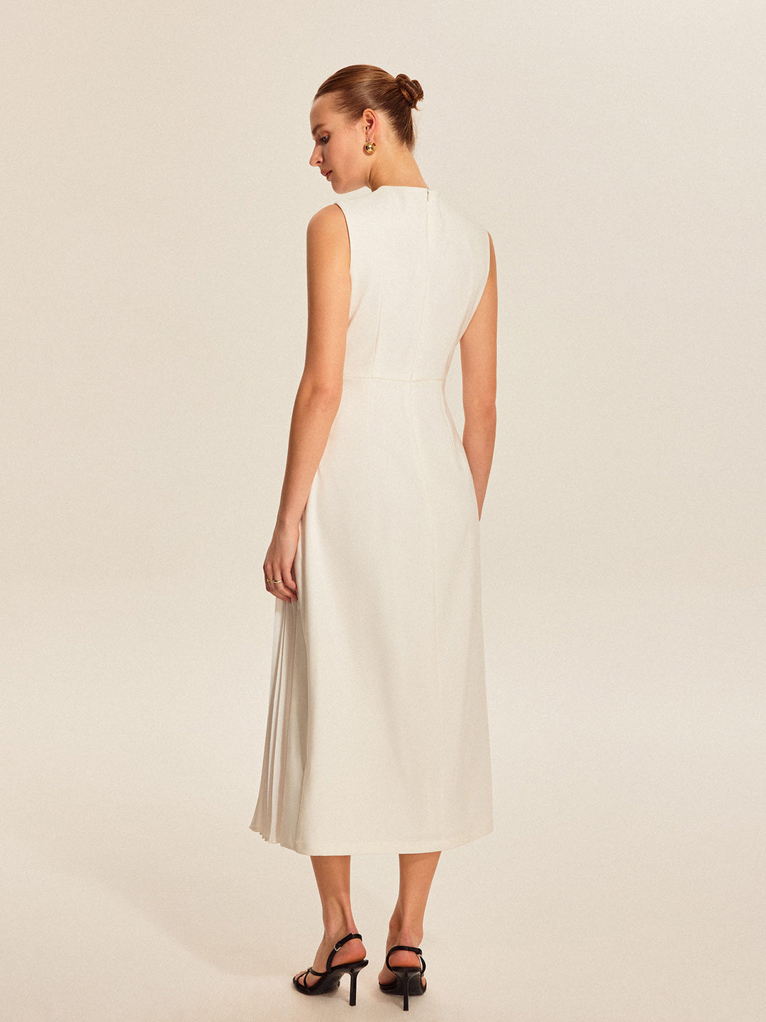 Robe Sans Manches Plissée