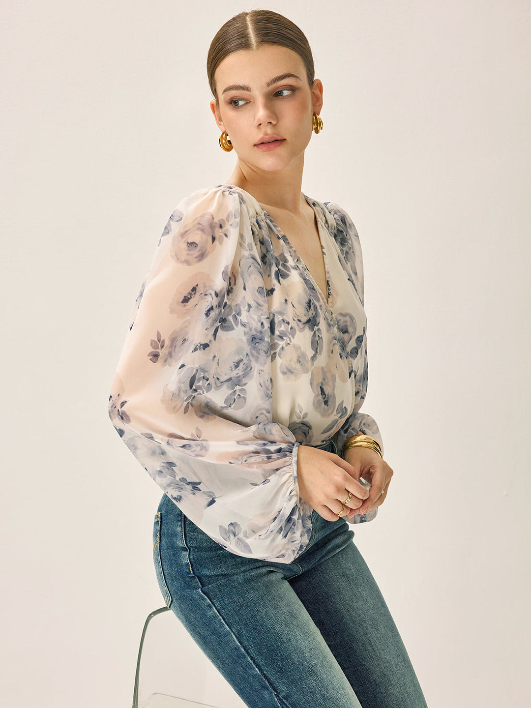Blouse à Manches Bouffantes en Mousseline Semi-Transparente à Imprimé Floral et Col en V