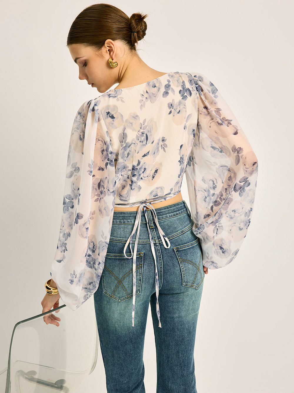 Blouse à Manches Bouffantes en Mousseline Semi-Transparente à Imprimé Floral et Col en V