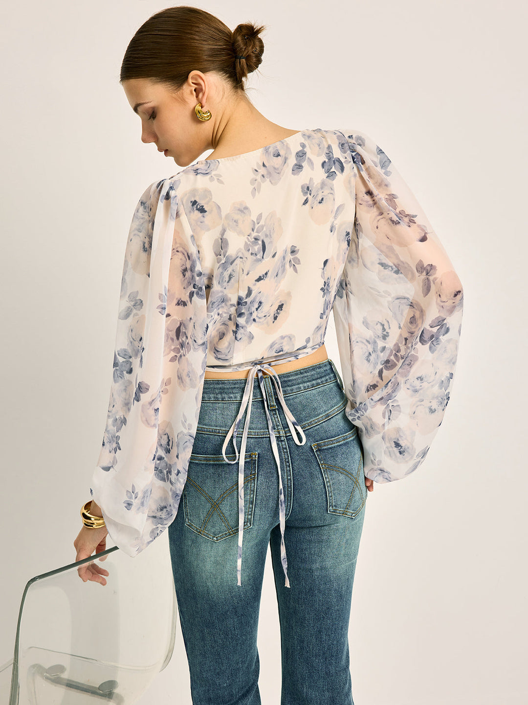 Blouse à Manches Bouffantes en Mousseline Semi-Transparente à Imprimé Floral et Col en V