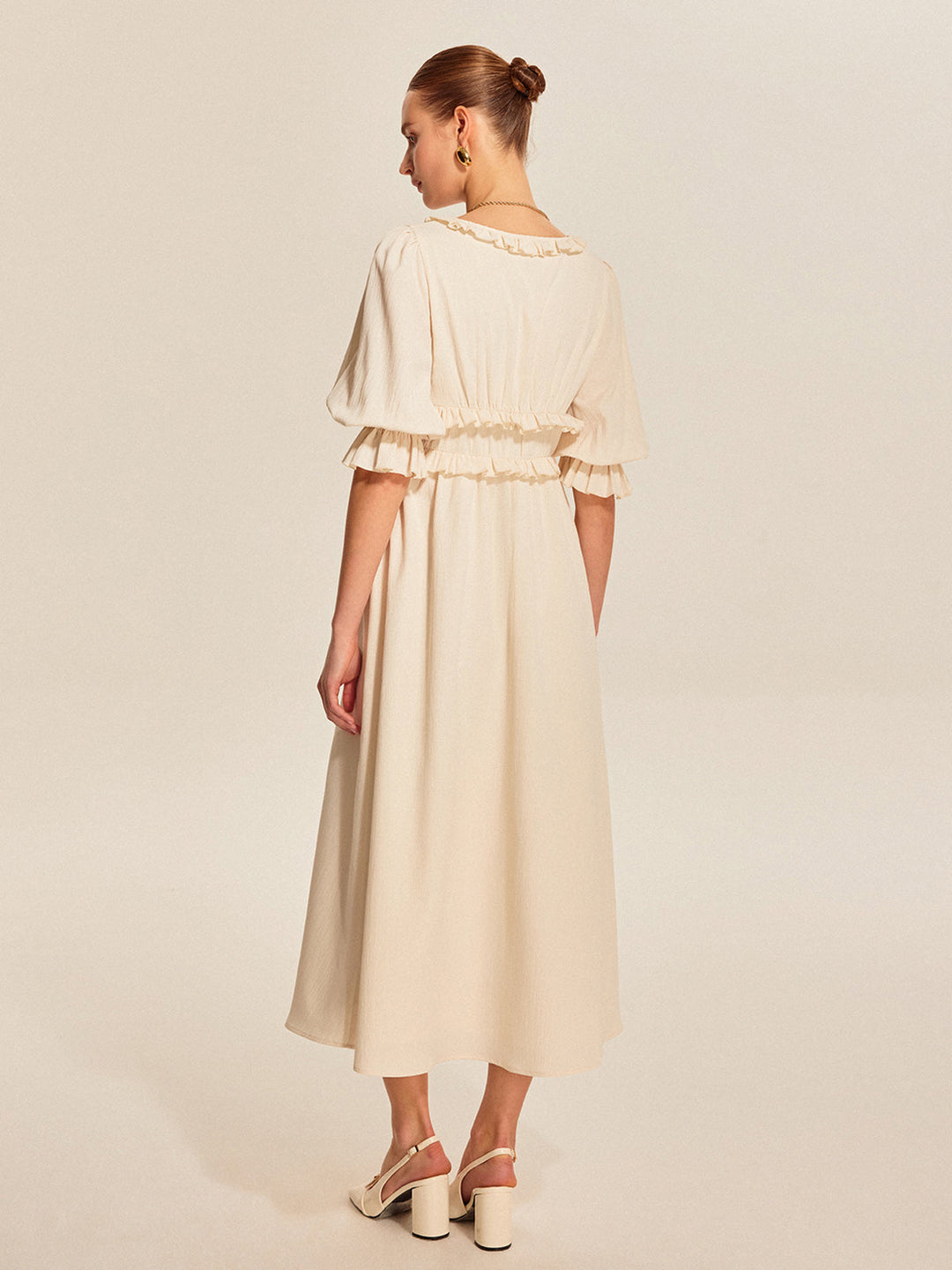 Robe à volants à cordon de serrage