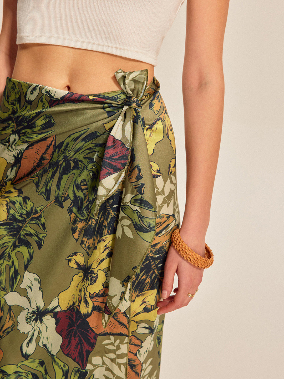 Jupe portefeuille à imprimé floral avec détail de cravate
