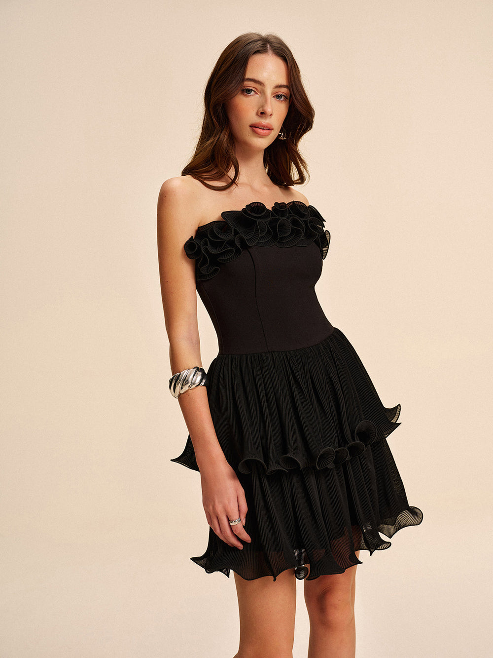 Robe bustier à fleurs volantée