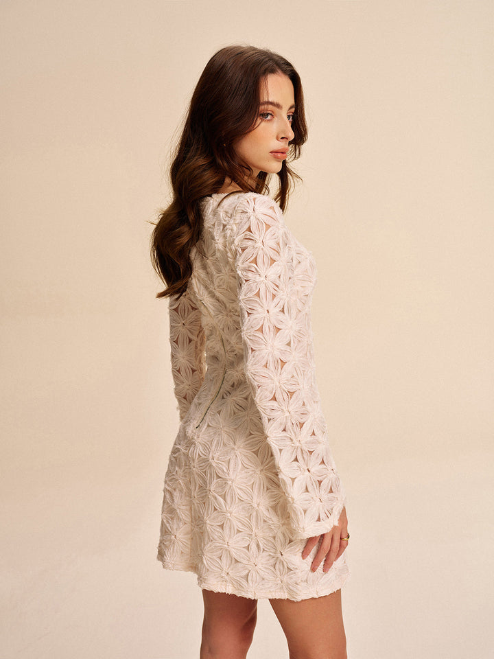 Robe Longue à Manches Longues en Dentelle Florale Semi-Transparente